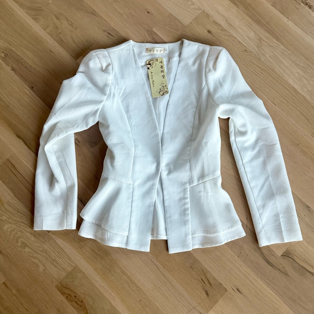 Elegant White Blazer